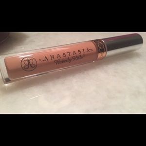 Anastasia Beverly Hills Liquid Lipstick in Naked
